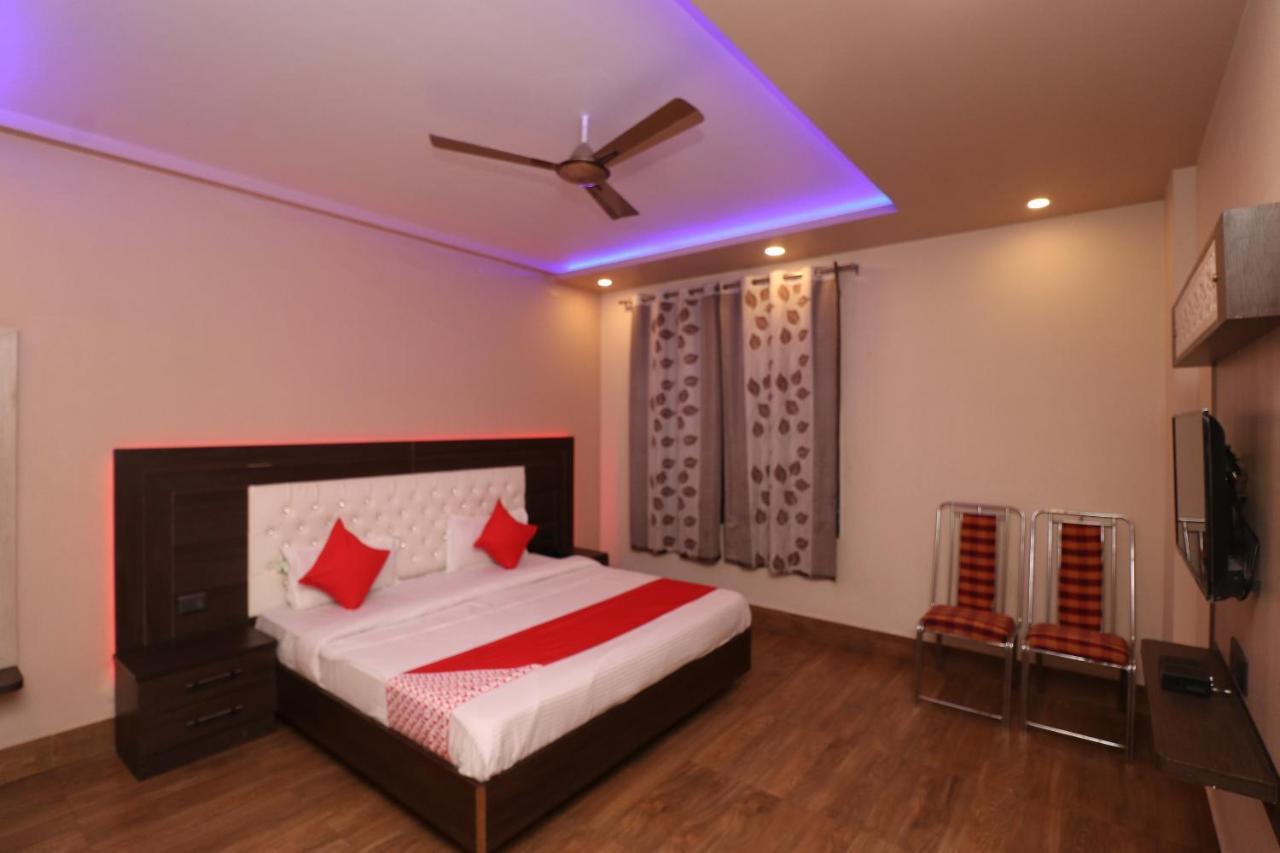 Oyo 33387 Laxmi Lawn And Resort Suite Lucknow Exterior foto
